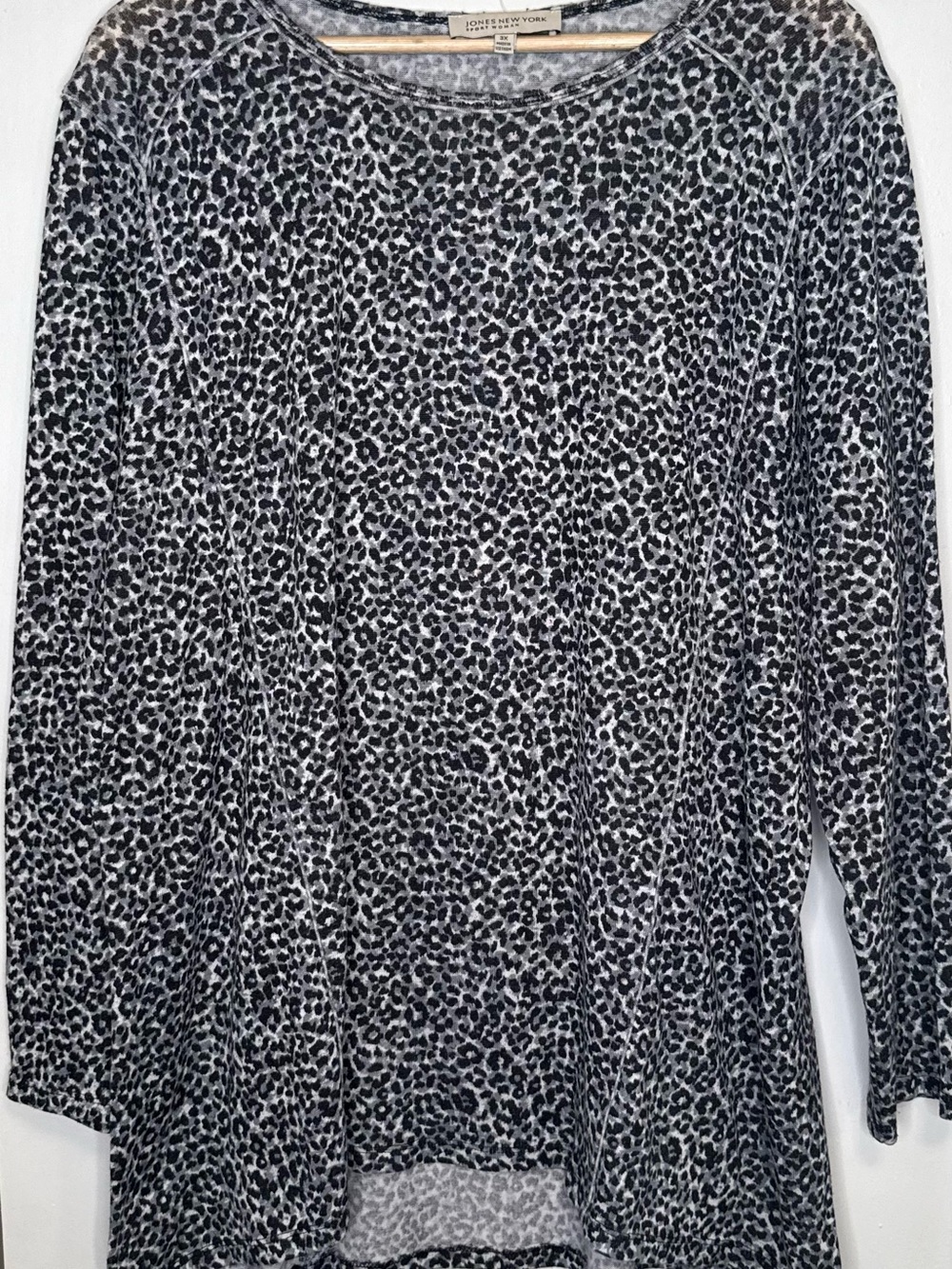 Jones New York Sport Woman 3X Gray Leopard Print Tunic Top Plus Size